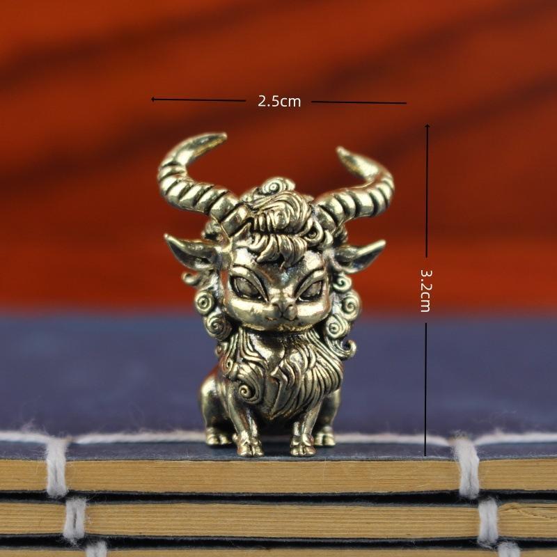 Ornamen Kepala Domba Warcraft  - Vintage Collectible Figures ulasan dan harga