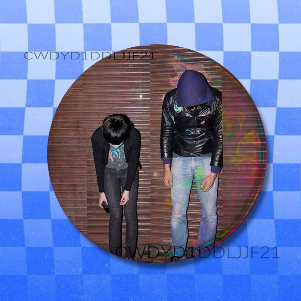 C-Crystal Castles Band Amnesti - Collectible Vintage Brooches ulasan dan harga
